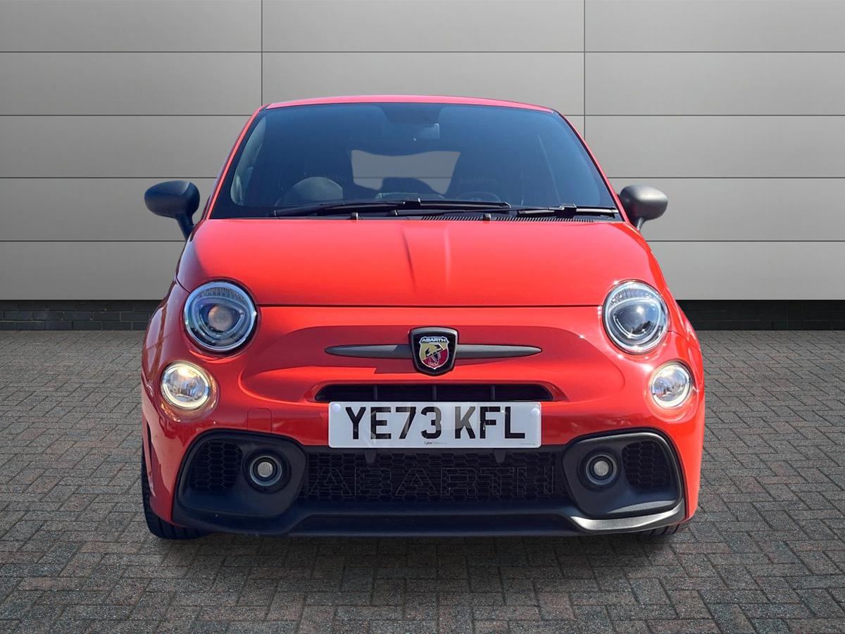 Abarth 695 Photo 7