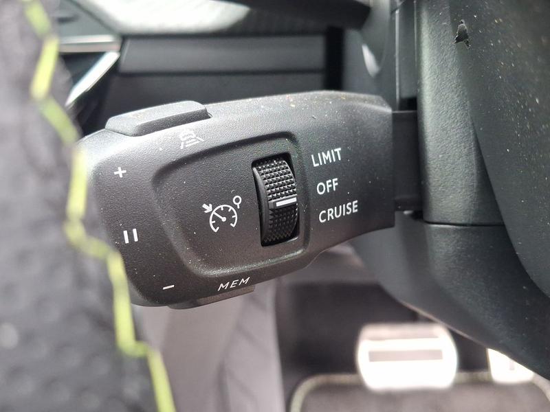 Used Peugeot 208 NU26BYC 42