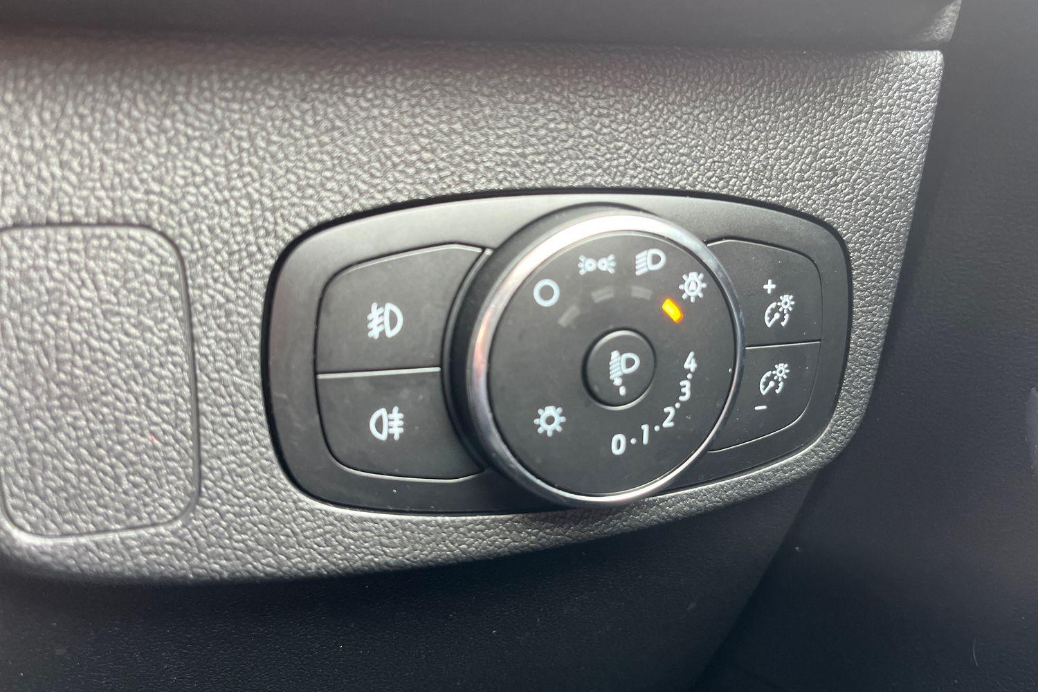 Ford FOCUS Photo 30