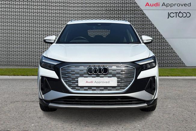 AUDI Q4 E-Tron Photo 8