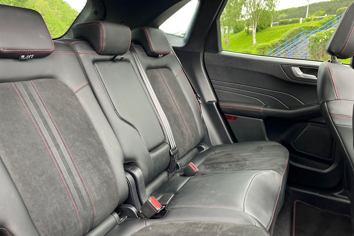 Ford KUGA Photo 36