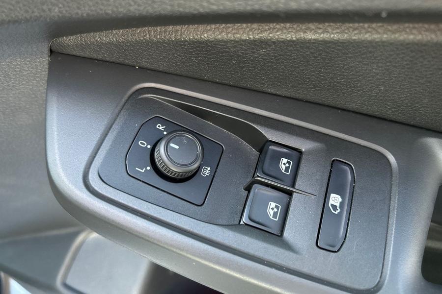 Ford TRANSIT CONNECT Photo autoimg-049254d58e913fff735a67fede31ff0a8496a195.jpg