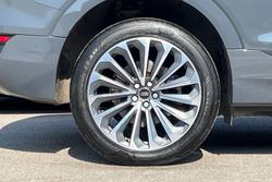 AUDI Q8 E-Tron Photo 5