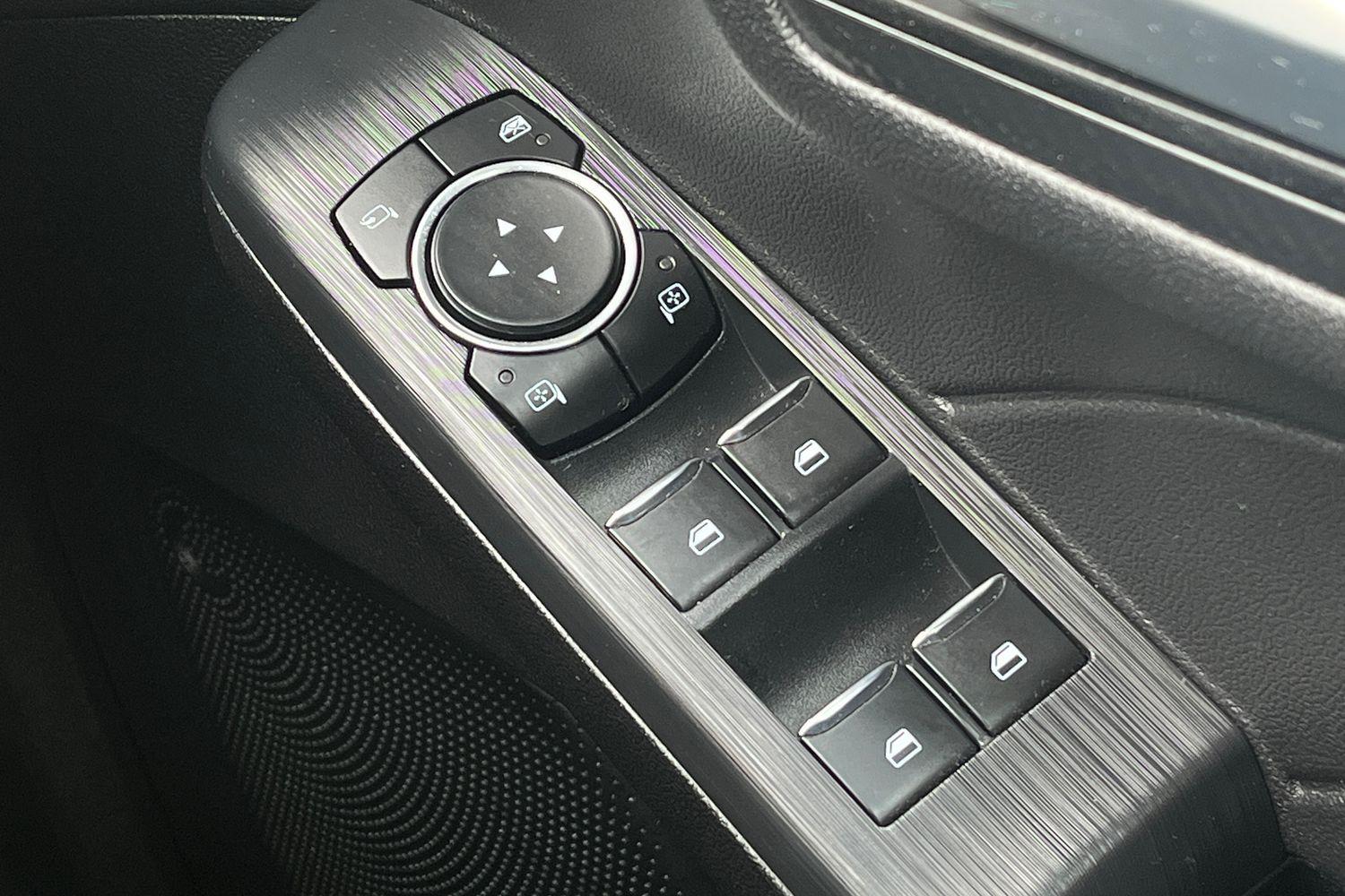 Ford KUGA Photo 15