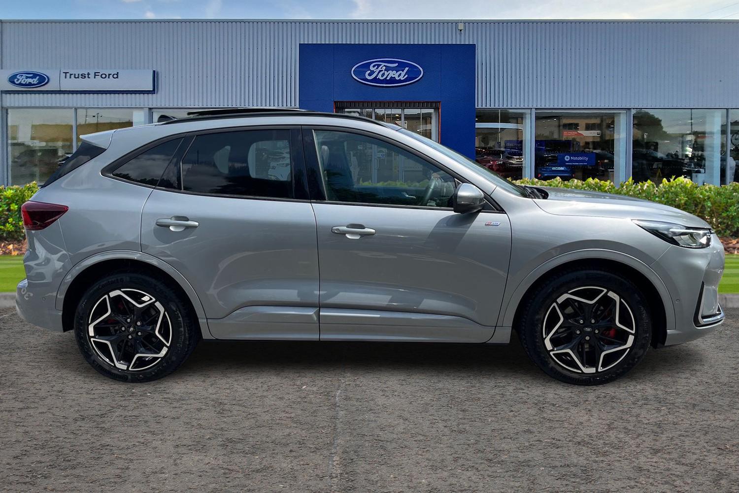 Ford Kuga Photo 2