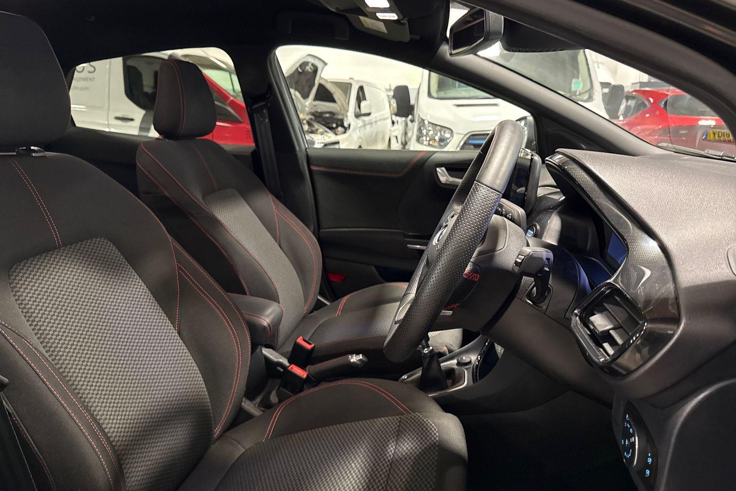 Ford Puma Photo 16