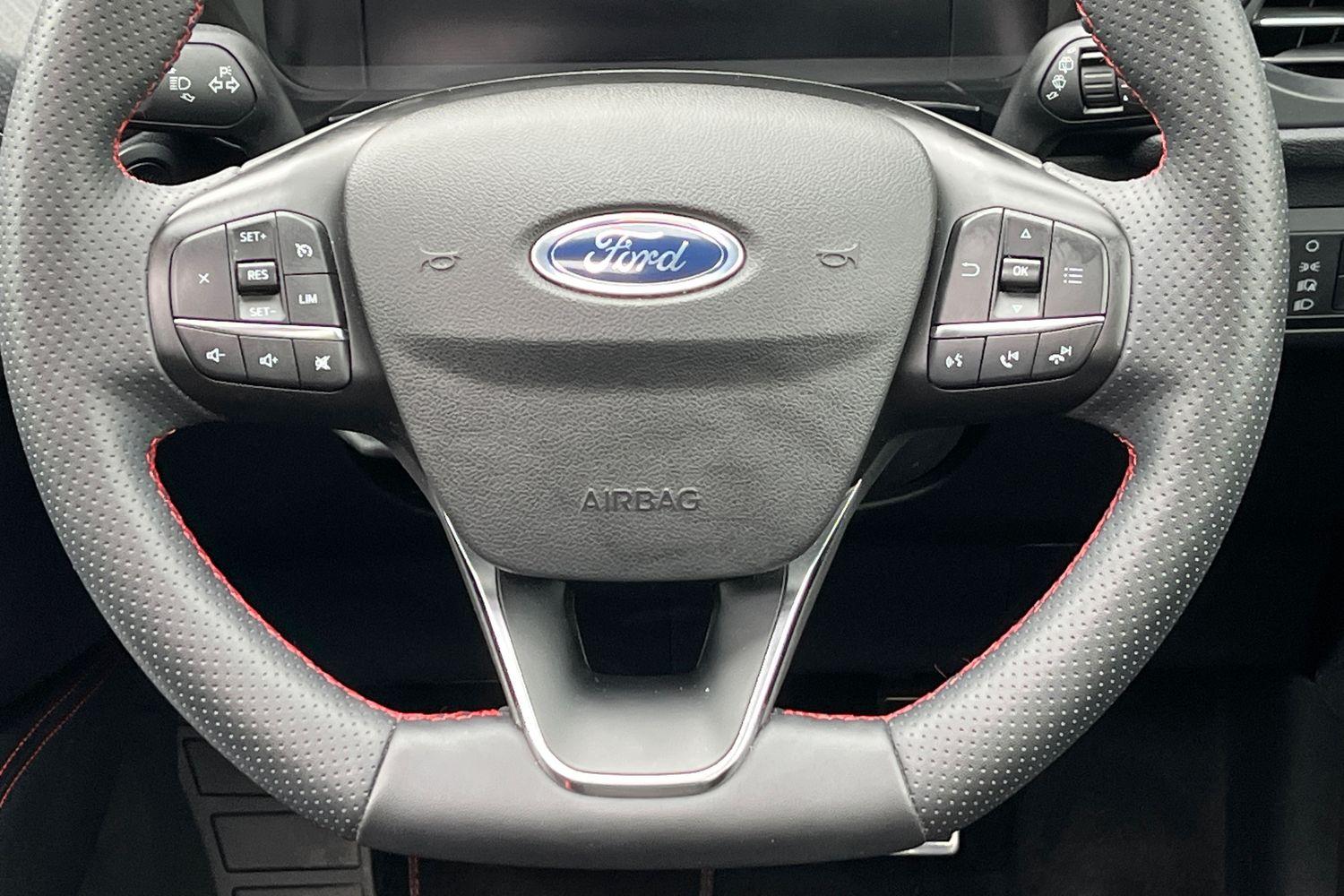 Ford KUGA Photo 11