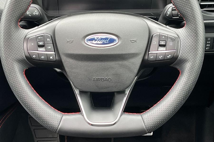 Ford KUGA Photo autoimg-04a10167bd75de12ae00b2dc187e0dc3414f33db.jpg