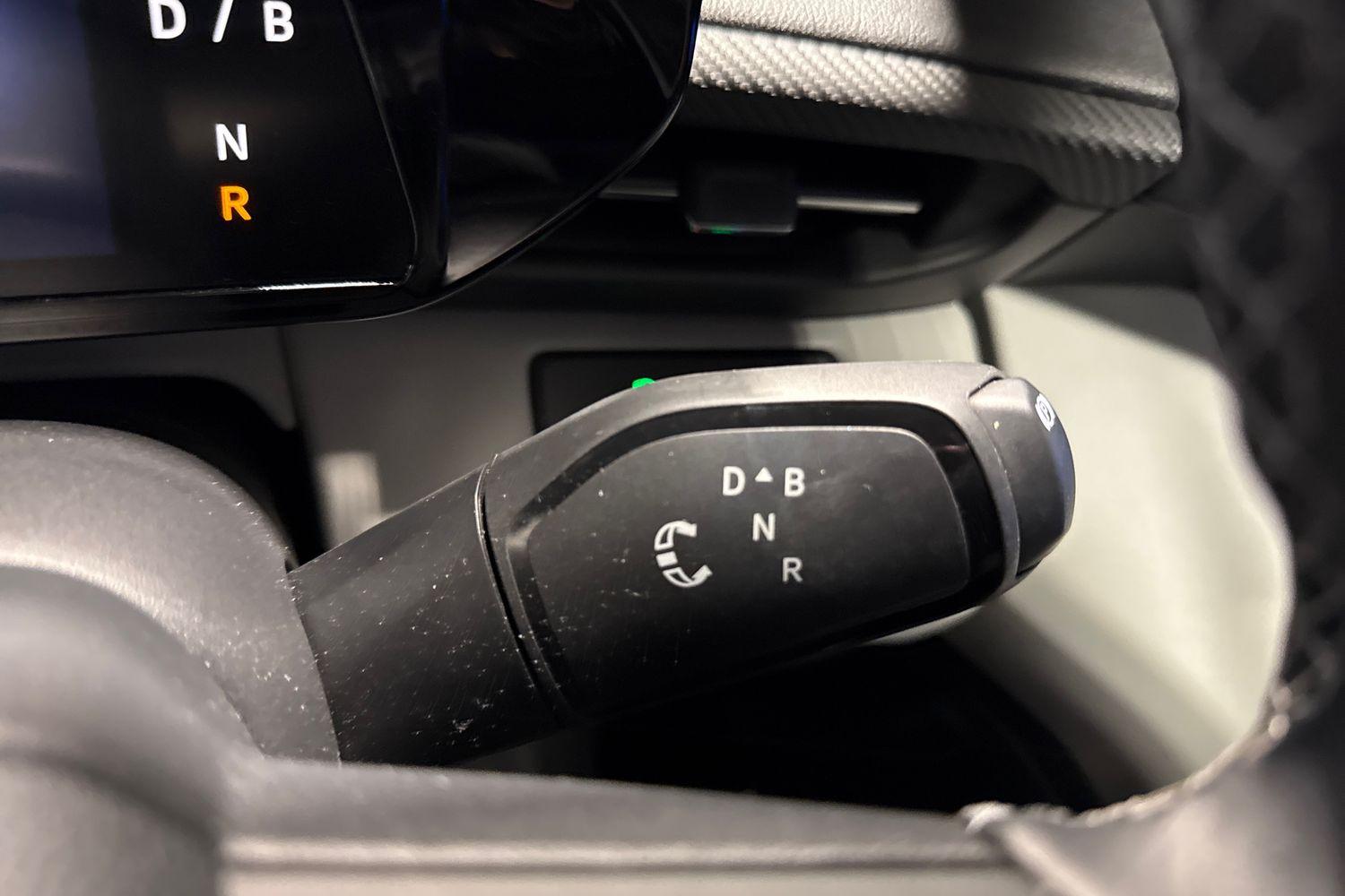 Ford Explorer Photo 14