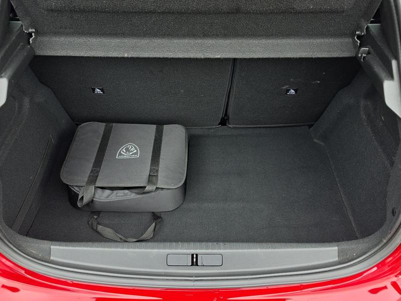 Used Peugeot E-208 AK22MYW 33