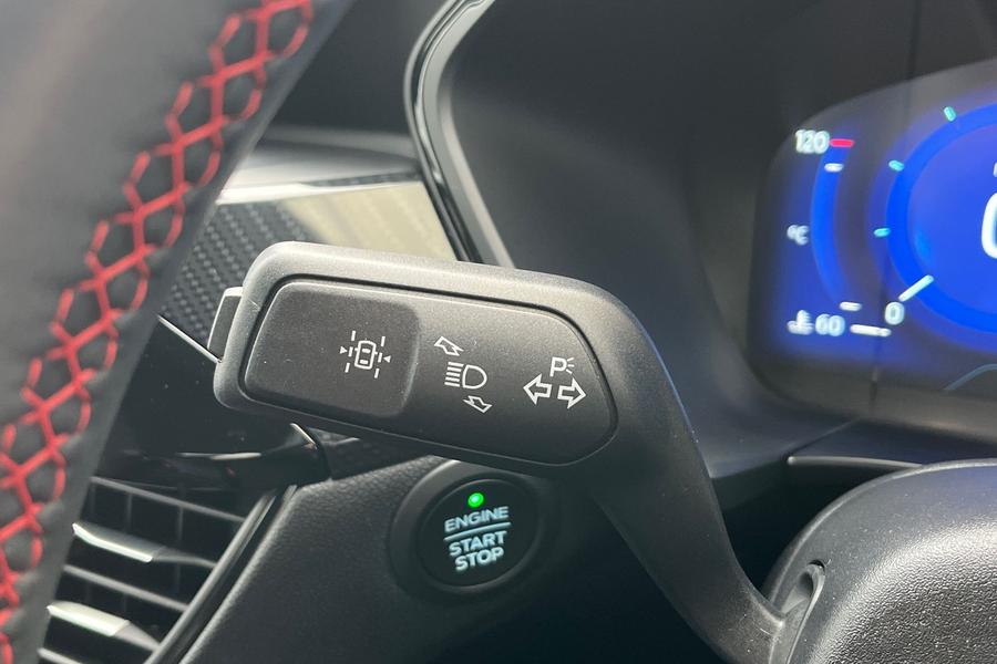 Ford Kuga Photo autoimg-04a9f5ca10e9b25ee9a03a266a068a2bb51fed94.jpg