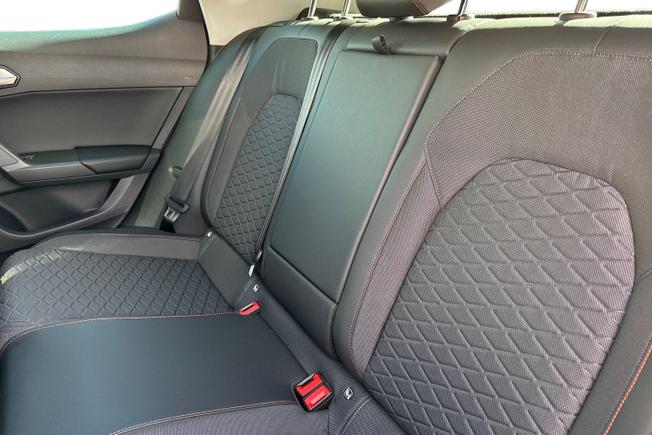 SEAT Leon Photo 9