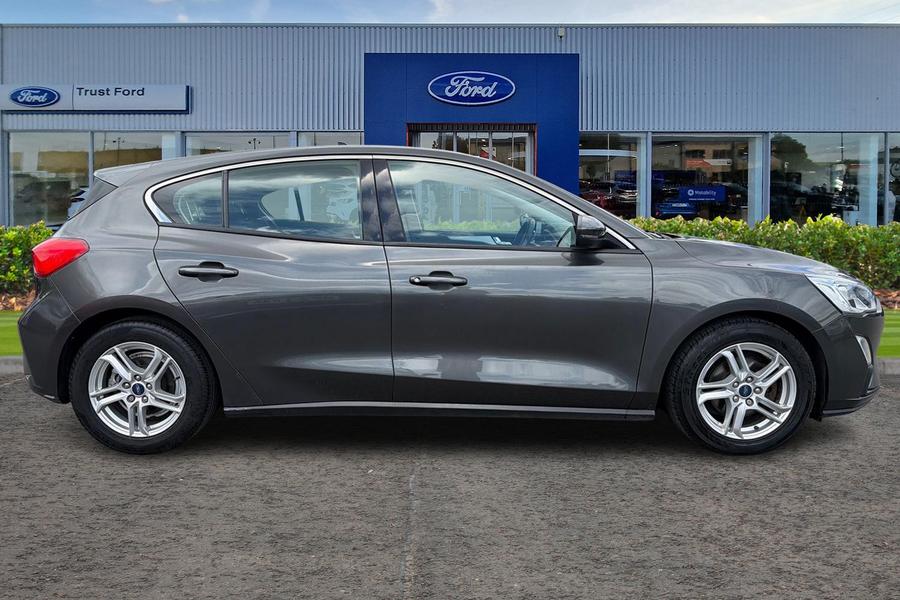 Ford FOCUS Photo autoimg-04b040e18f792f7f0a9216fd5c0f4687b767db10.jpg