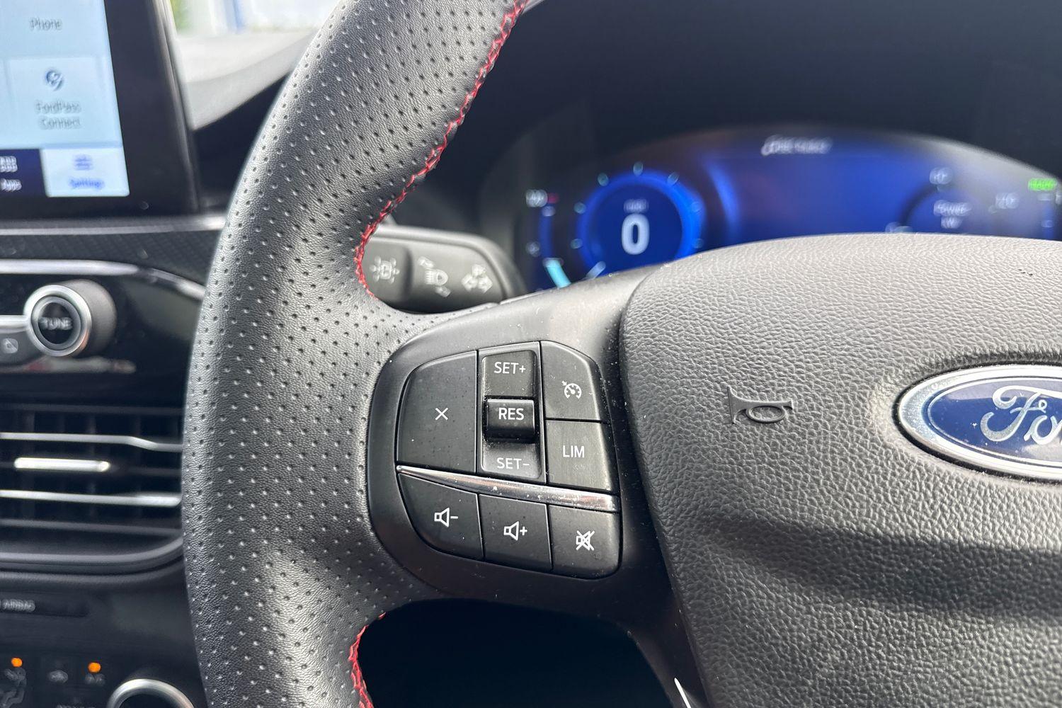 Ford KUGA Photo 31