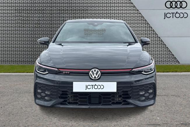 VOLKSWAGEN Golf Photo 8