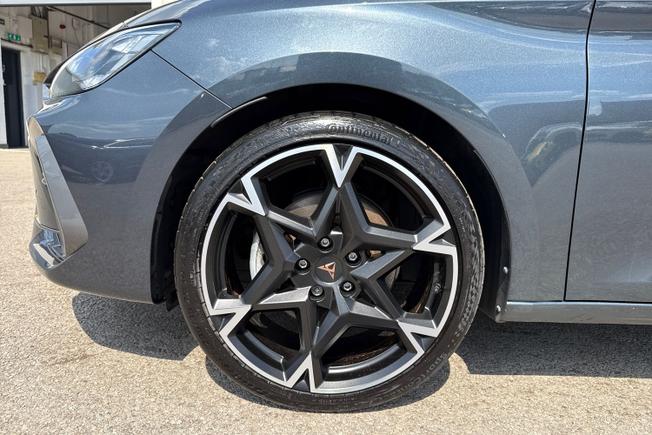 CUPRA Leon Photo 26