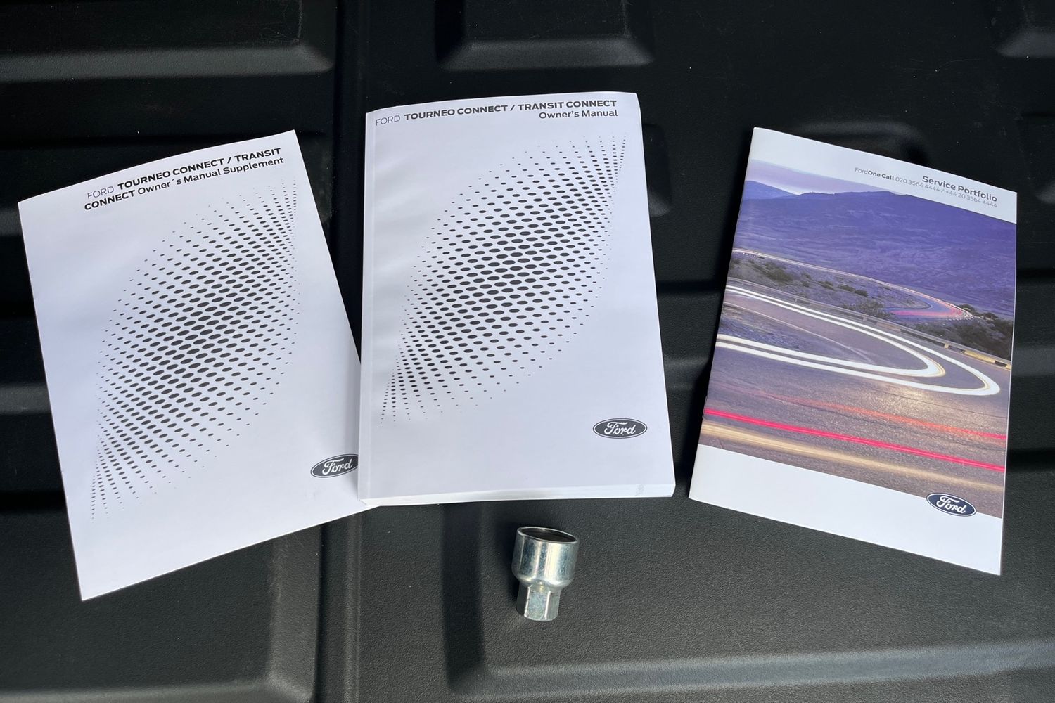 Ford TRANSIT CONNECT Photo 8
