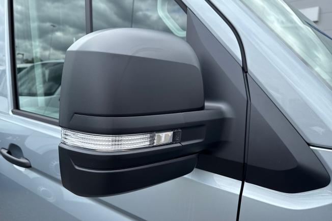 VOLKSWAGEN Crafter Photo 20