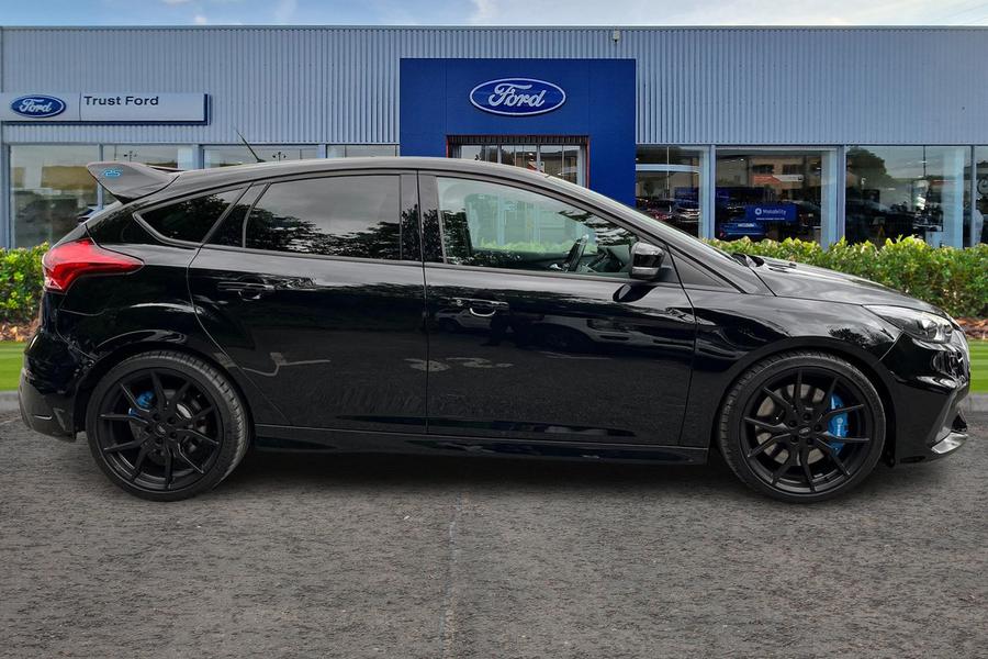 Ford Focus RS Photo autoimg-04bfebdf2571640ba6687981e9b0ee271bf5163a.jpg