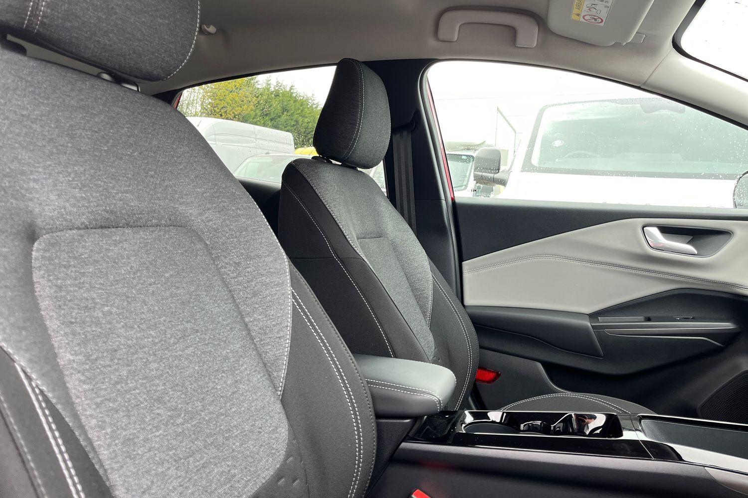 Ford PUMA Photo 16