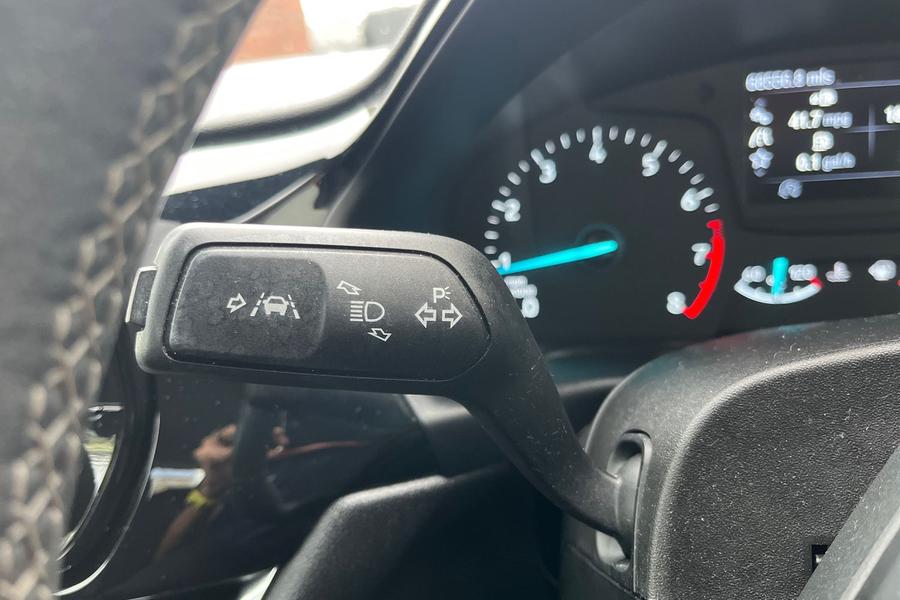 Ford FIESTA Photo autoimg-04c6aa619f7ab87775e9c0444862562aa5e7c89f.jpg