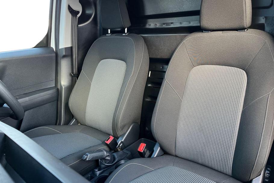 Used Ford TRANSIT COURIER 12