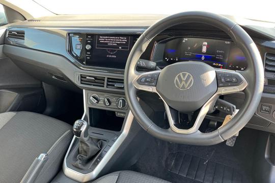 Volkswagen Polo Photo autoimg-04c779080ab1aa4717613fac8f2934630920800c.jpg