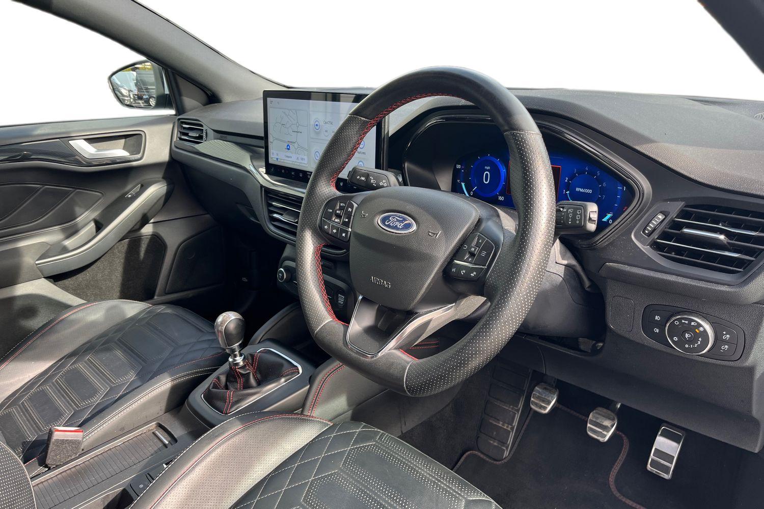 Ford FOCUS Photo 8