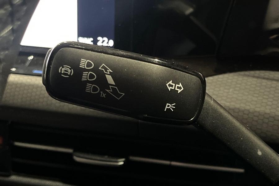 Volkswagen GOLF Photo autoimg-04ccea22ed0694ab34007e6c5fd79dfb5facc4d7.jpg