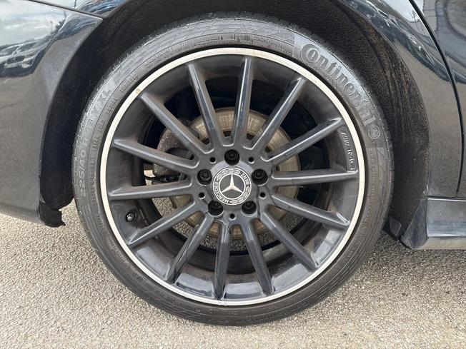 MERCEDES-BENZ CLA Class Photo 5