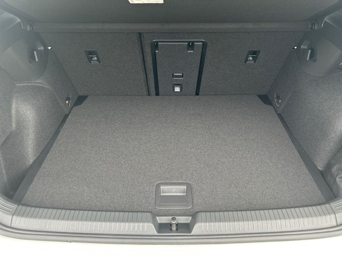 Volkswagen Golf Photo autoimg-04d0f8546ca5386389ffb5265524985178d3f7ed.jpg