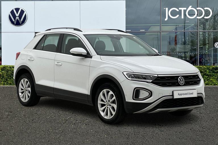 Used 2022 VOLKSWAGEN T-Roc 1.5 TSI EVO Life 5dr Pure White at JCT600