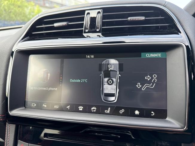 JAGUAR F-Pace Photo 38