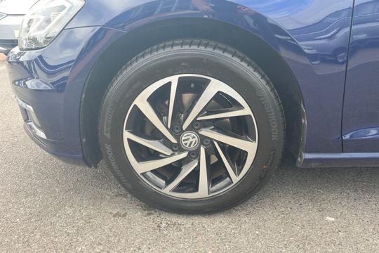Volkswagen Golf Photo autoimg-04dee57f8a57291de112af1864d1e26d75c50e88.jpg