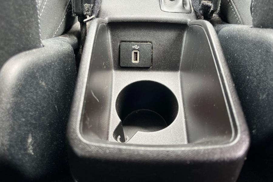Ford FIESTA Photo autoimg-04e04bb2190ece4c0f57c955e7648204eba5b509.jpg