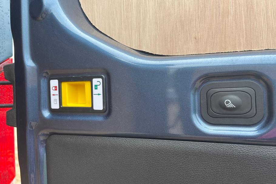 Used FORD TRANSIT WN75CCO 16
