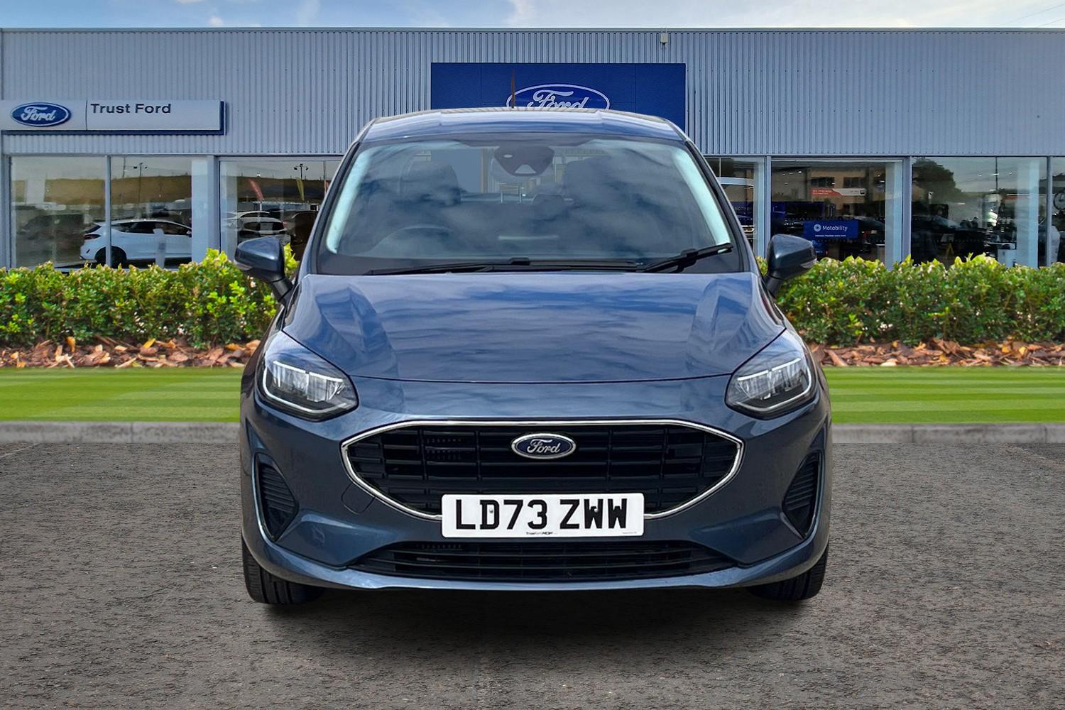 Ford Fiesta Photo 5