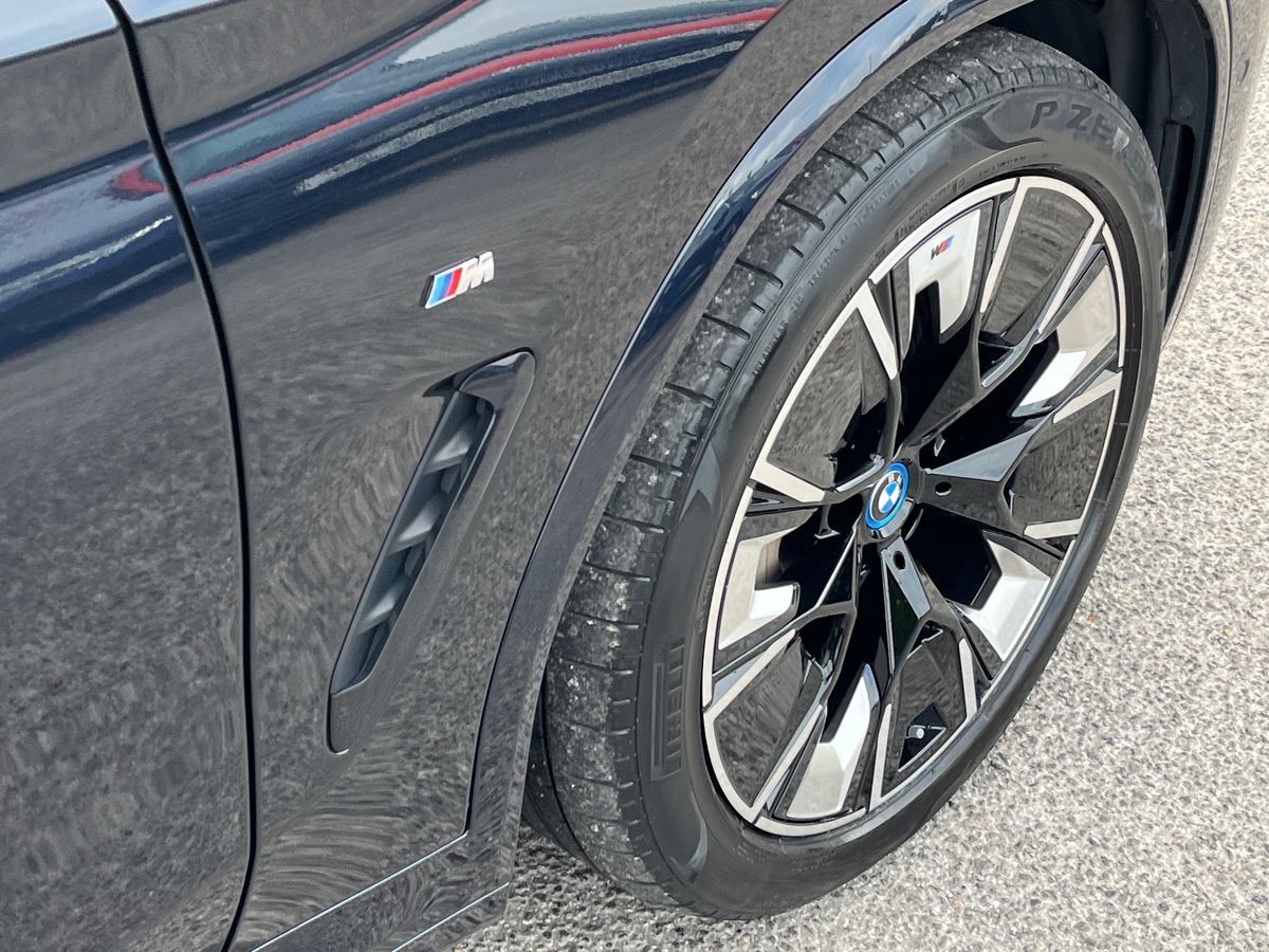 BMW iX3 Photo 20