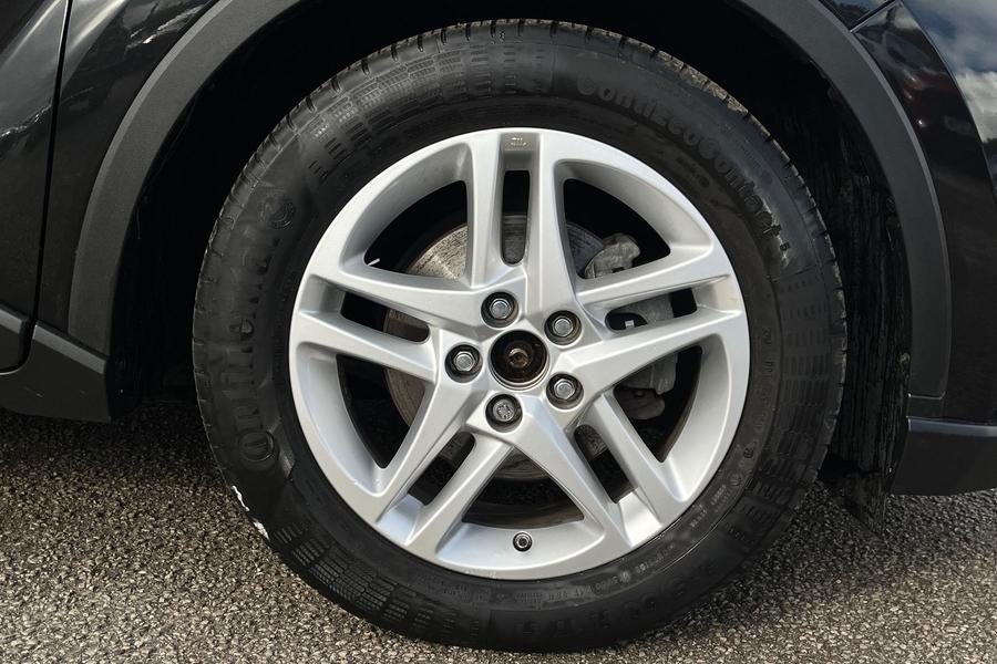 Toyota C-HR Photo autoimg-04e8fa97f6c06df0fdb893a4e4e53060b87a87aa.jpg