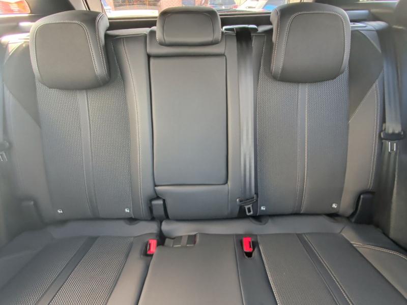 Used Peugeot 3008 EJ23VAX 31