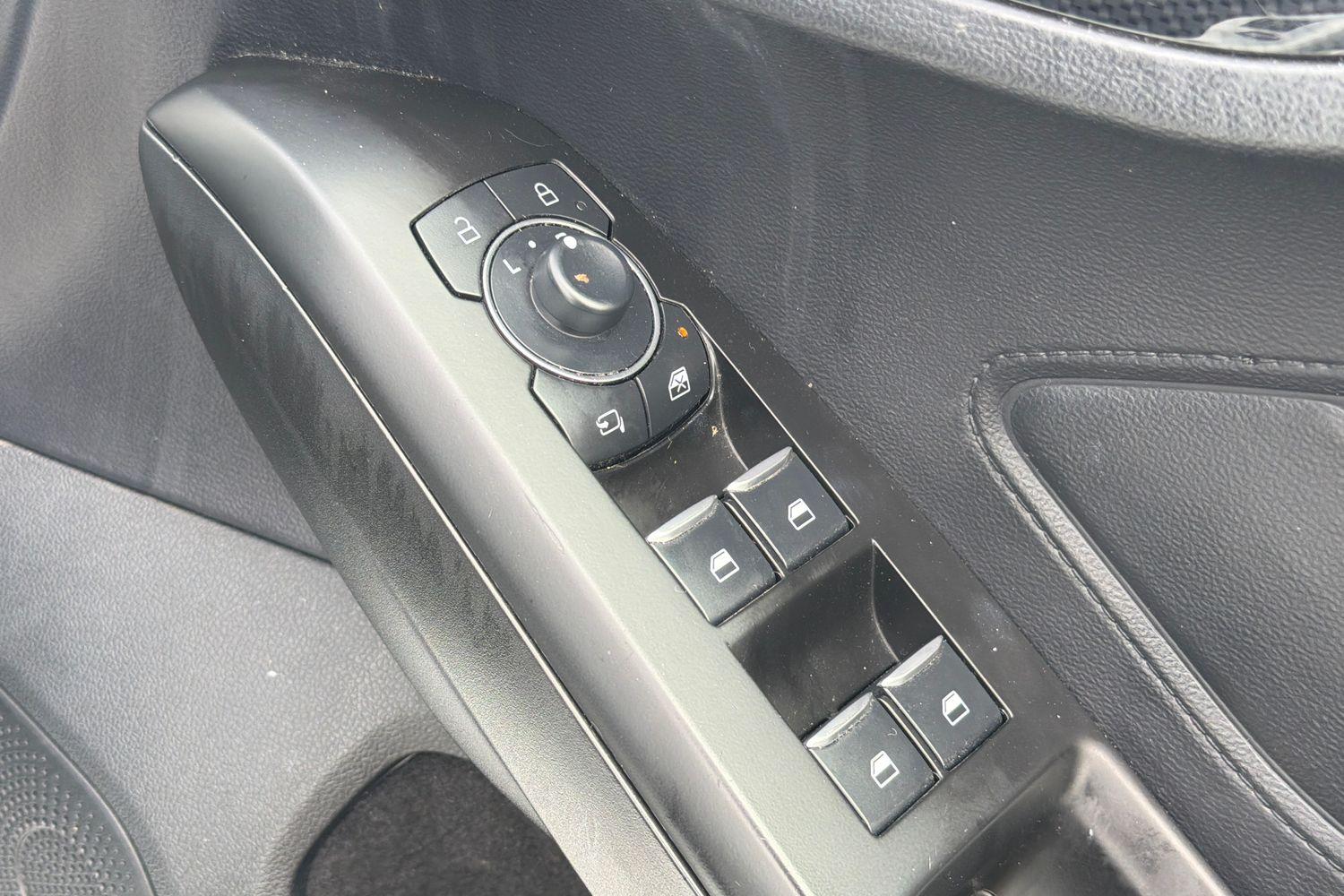 Ford FOCUS Photo 15