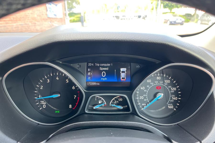 Ford Focus Photo autoimg-04f1077b2a855c3a56e0f5800f0282dcafab7100.jpg