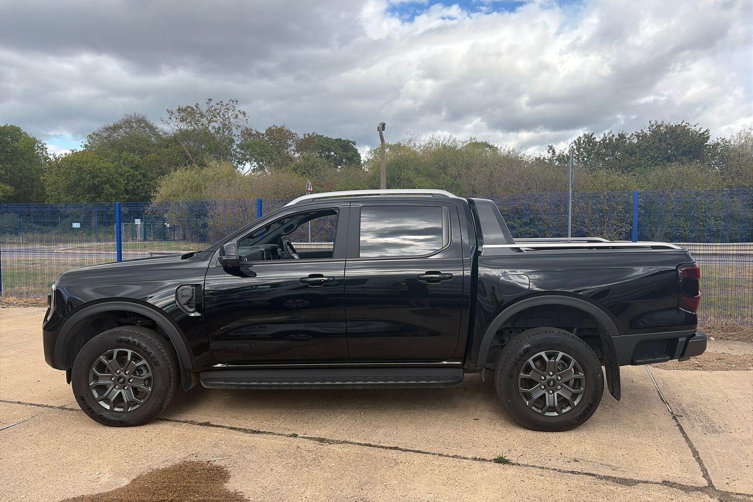 Ford RANGER Photo 22