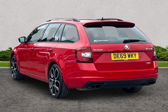 Skoda Octavia Photo autoimg-04f46a90a0381e91ff42a507bb538bf22bd0951d.jpg