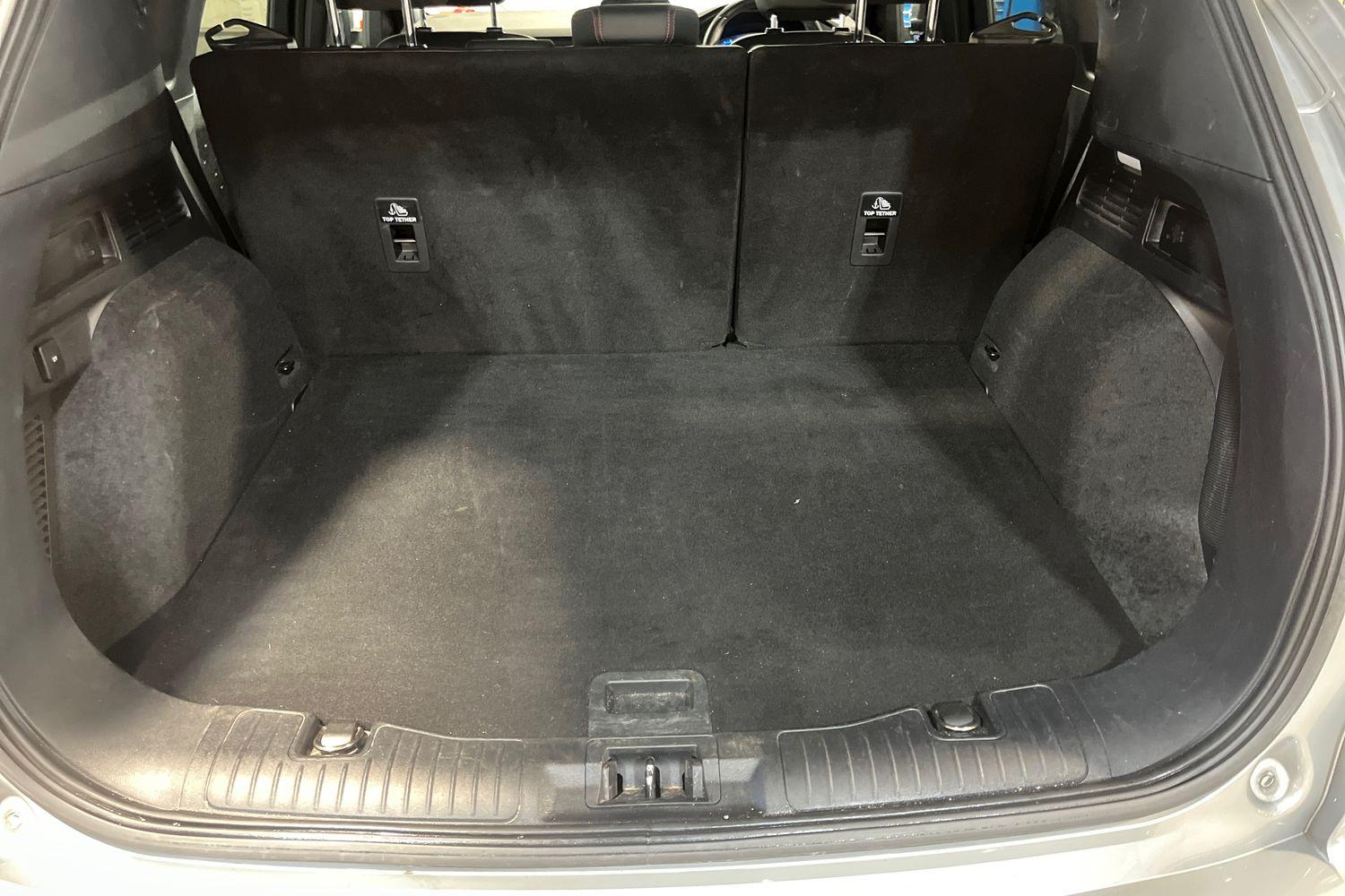 Ford KUGA Photo 20