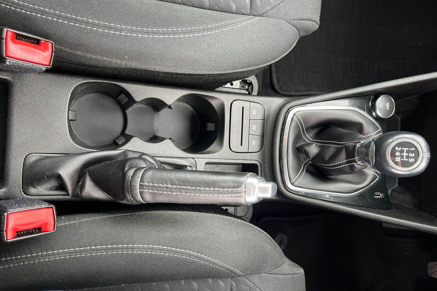 Ford FIESTA Photo 29