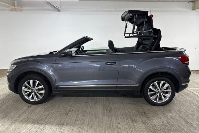 Volkswagen T-Roc Photo 29