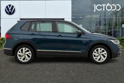 VOLKSWAGEN Tiguan Photo 4