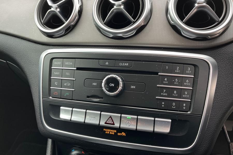 Mercedes-Benz GLA Photo autoimg-04fc70d20d700702137163c28a4d5c54db3016a6.jpg