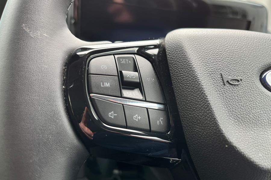 Ford TRANSIT CUSTOM Photo autoimg-05014ef9c4292262969899738c133b594eadf631.jpg